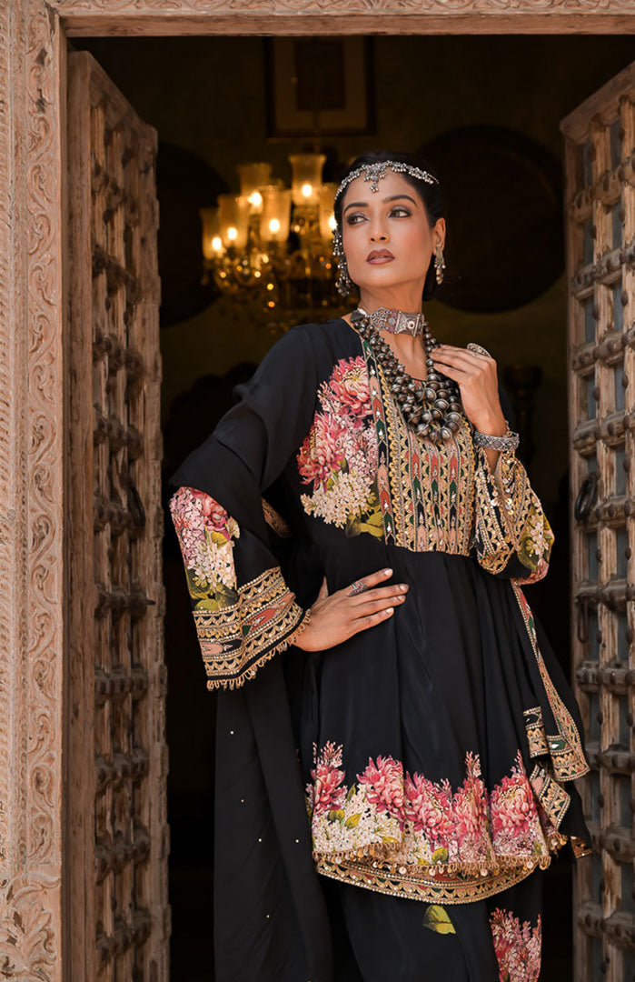 Noir Gulaboo | Black Floral Embroidered Suit Set By Ankhira
