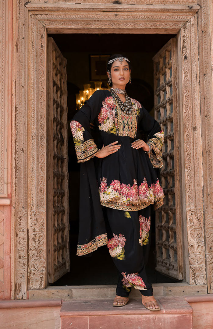 Noir Gulaboo | Black Floral Embroidered Suit Set By Ankhira