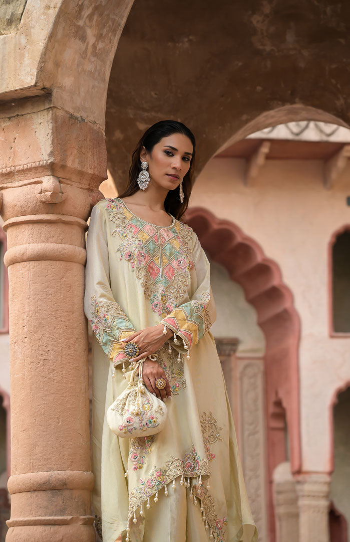Ivory Begum | Embroidered Suit Set By Ankhira