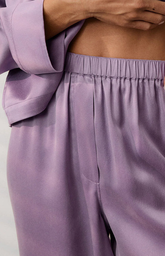 Feel Me Up | Lavender Armani Satin Lounge Set