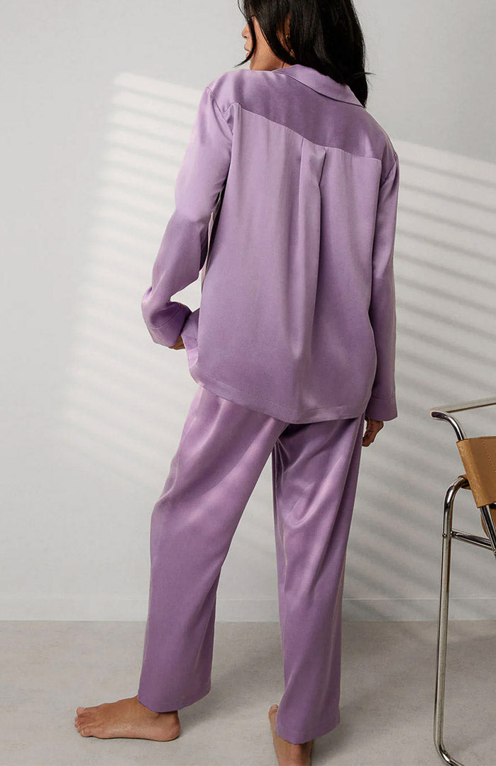 Feel Me Up | Lavender Armani Satin Lounge Set