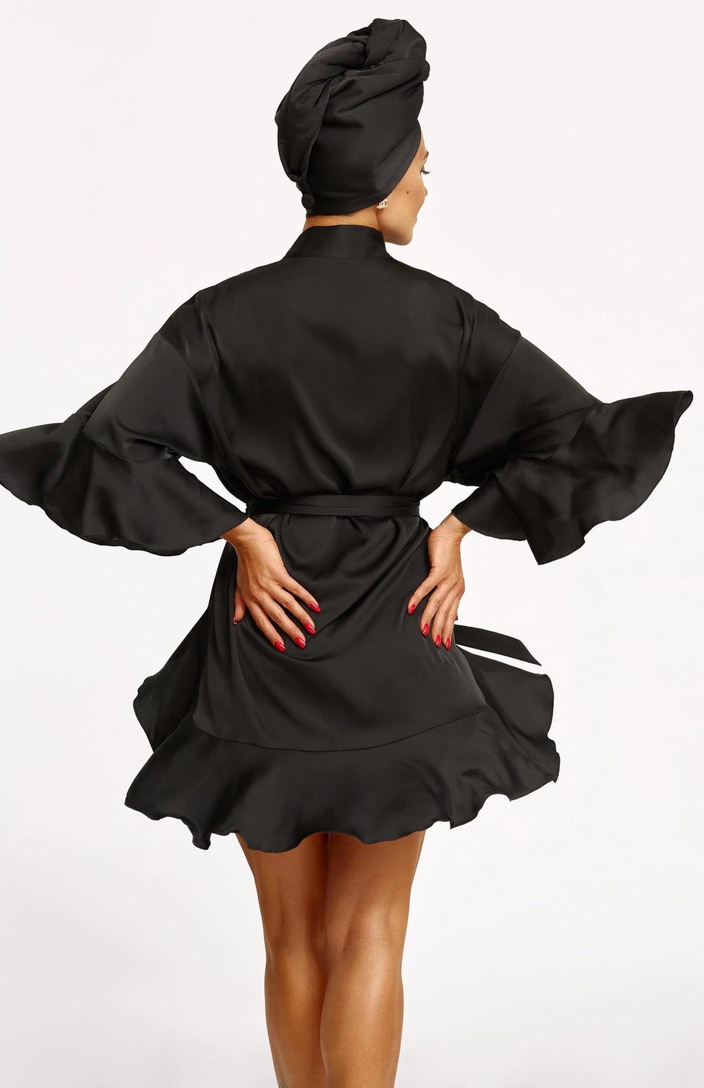 Black Swing Short Kimono Robe
