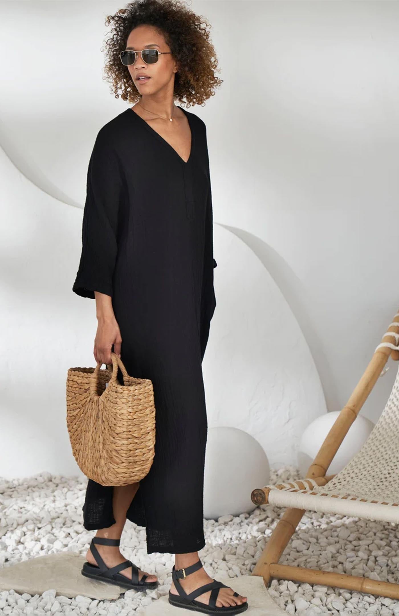 LuxeLiv Long Kaftan with Side Slit – Black