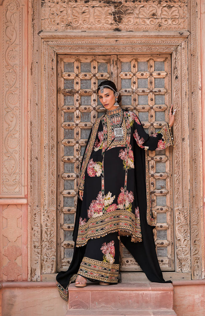 Bohemian Maharani | Floral Embroidered Suit Set By Ankhira