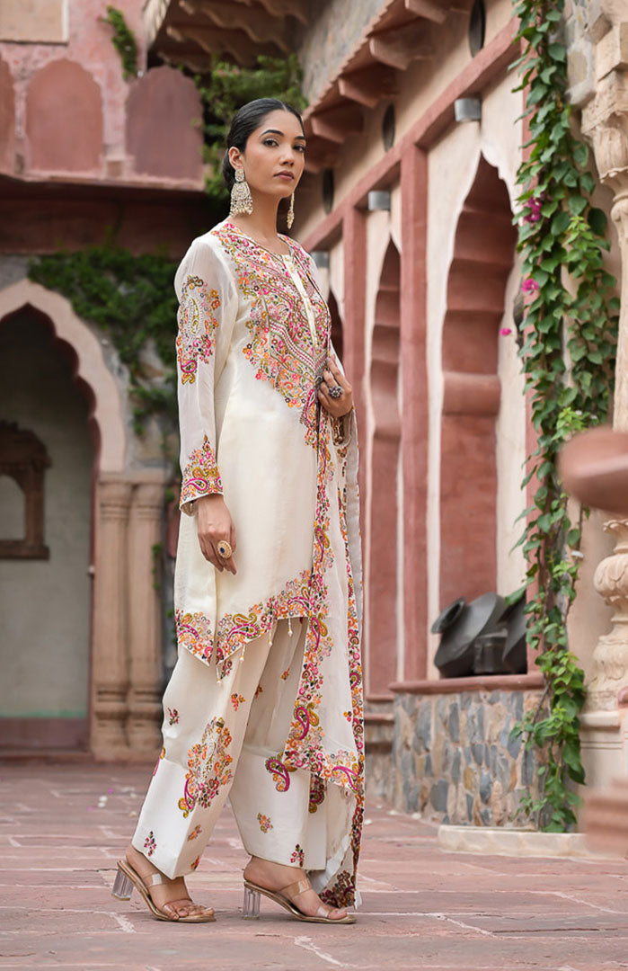 Ivory Elegance | Embroidered Suit Set By Ankhira