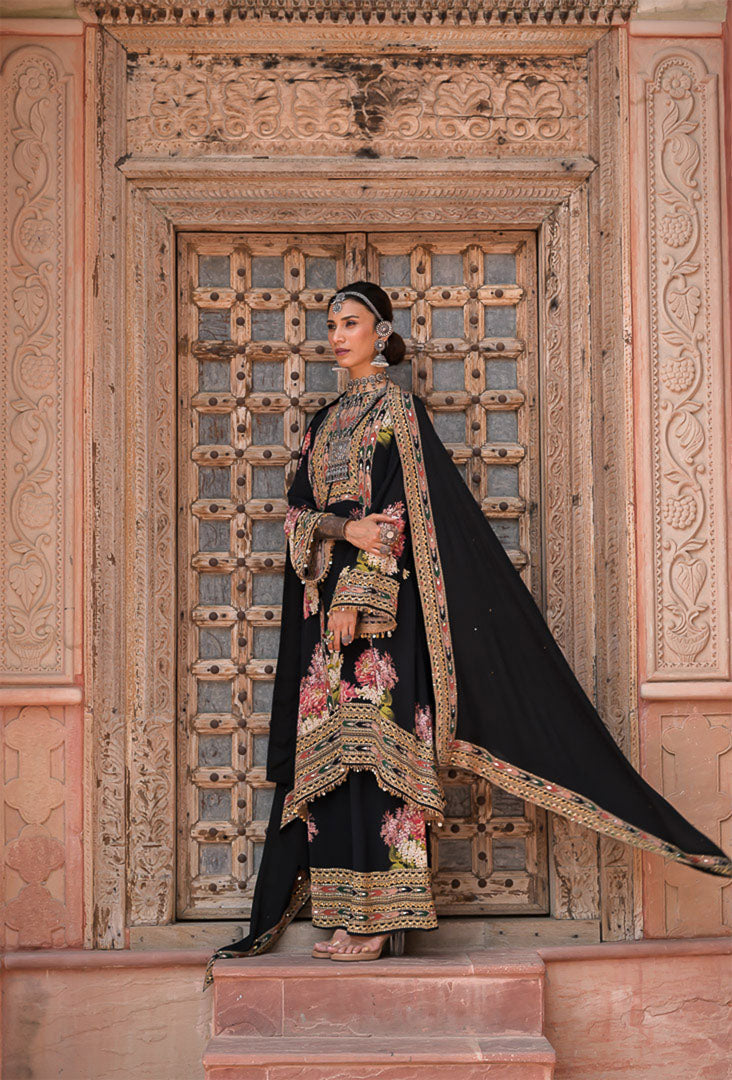 Bohemian Maharani | Floral Embroidered Suit Set By Ankhira