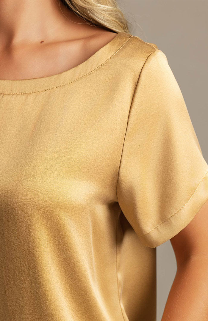 The Champagne Glow Set – Luxury Gold Satin Loungewear