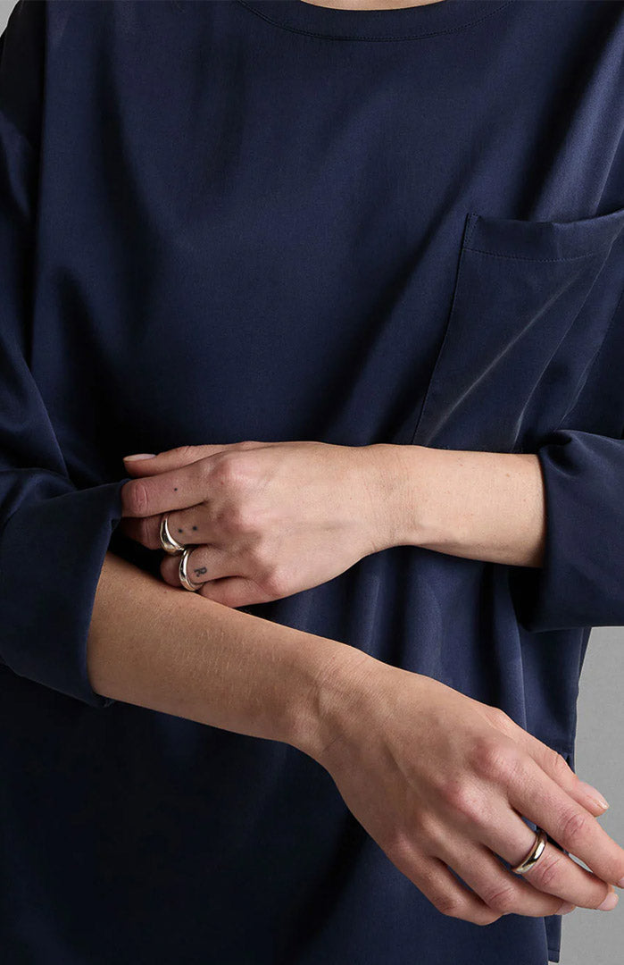 Midnight Escape | Navy Satin Joggers Loungewear Set