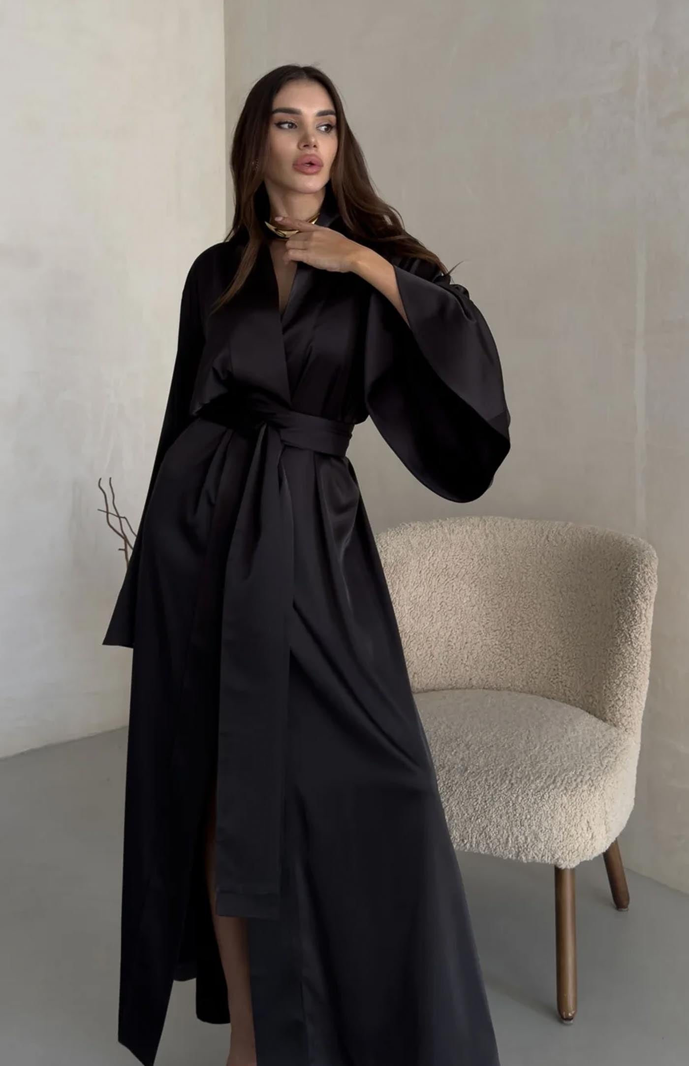 Black Lioness Satin Kimono Robe