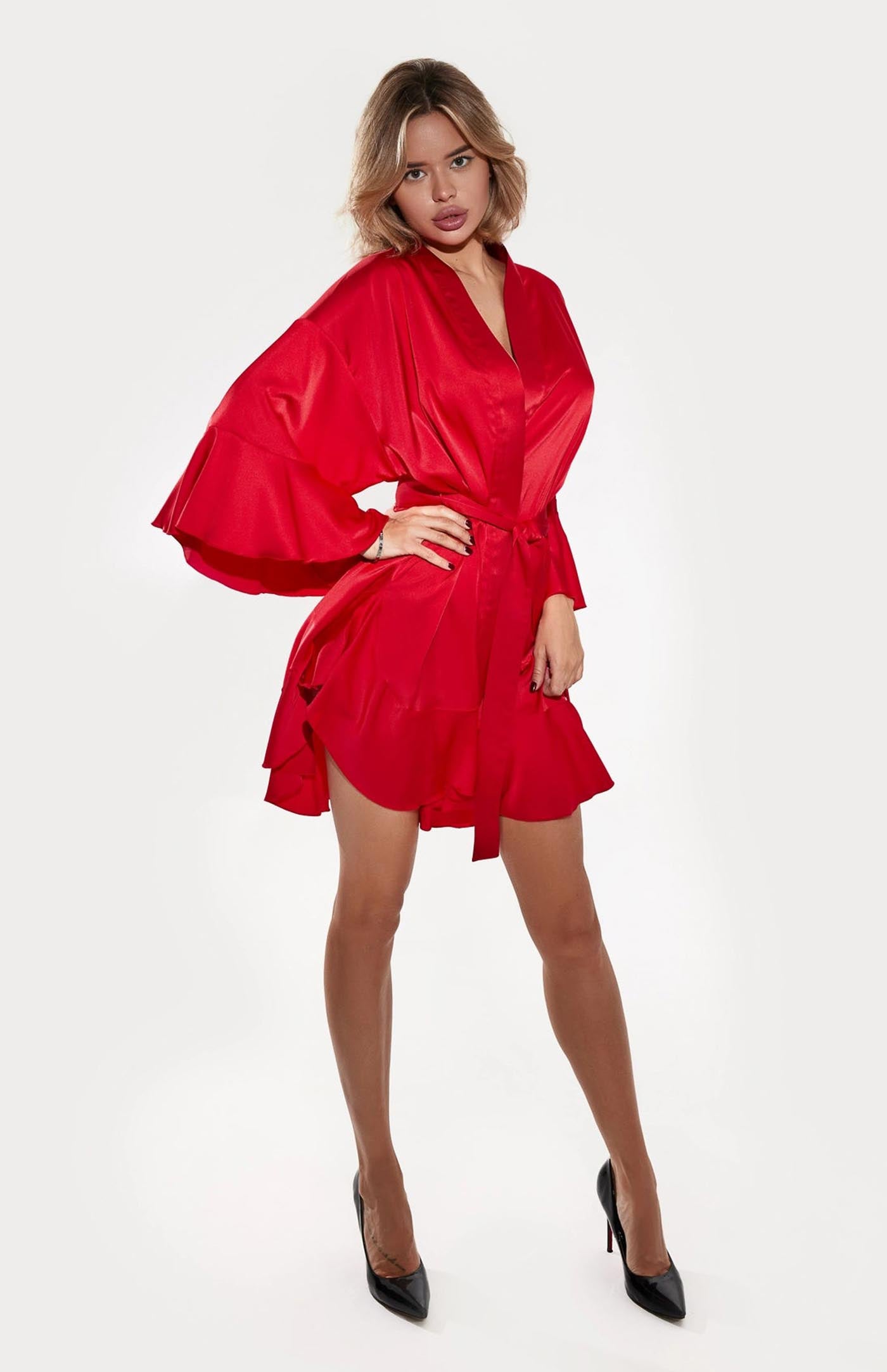 Red-Me Short Kimono Robe