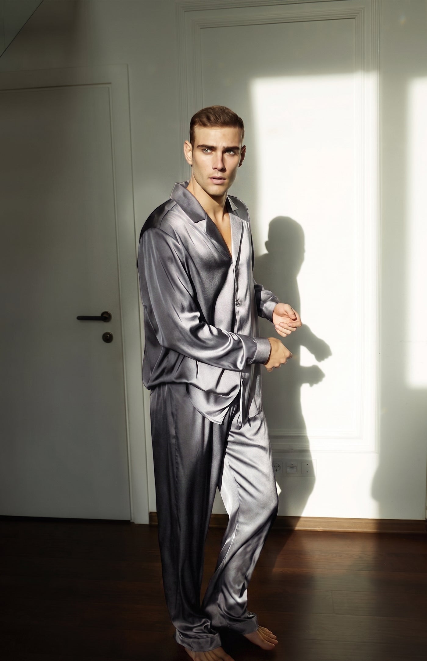 Silver Sovereign | Men’s Platinum Silver Satin Loungewear Set